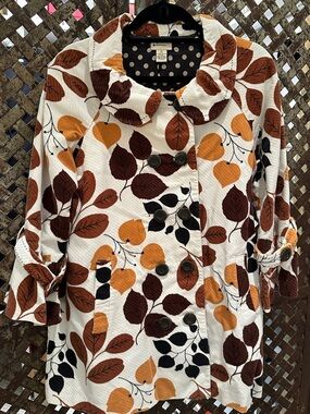 elevenses White Jacket with Brown, Tan & Black Leaf Print